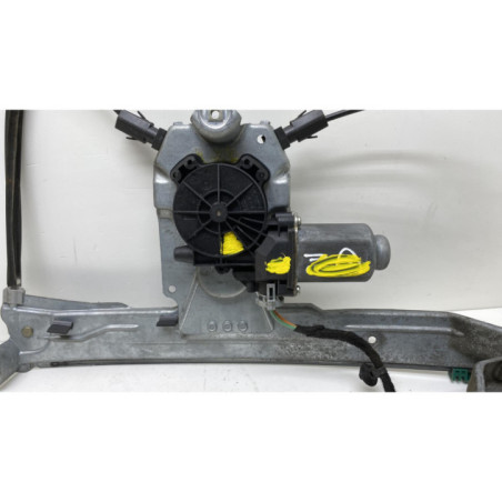 Leve vitre electrique avant droit RENAULT CLIO 3