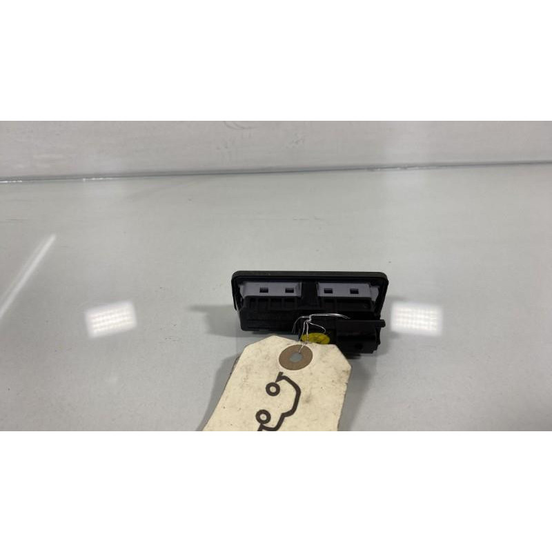 Bouton de coffre OPEL GRANDLAND X 1 Photo n°2
