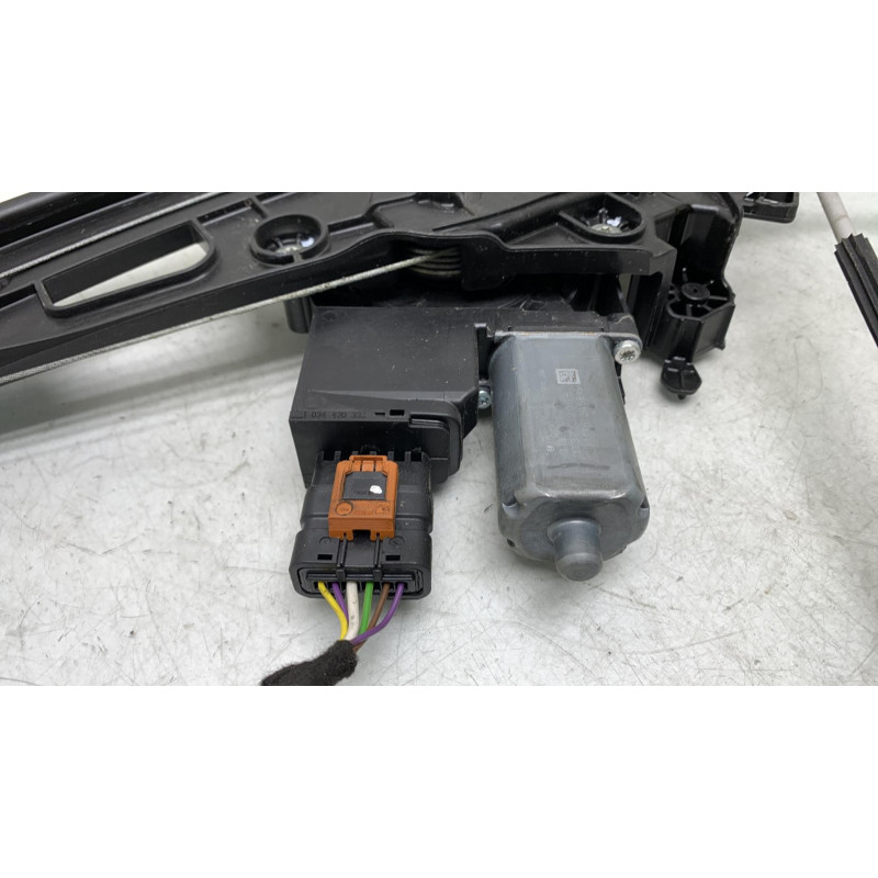 Leve vitre electrique avant gauche OPEL GRANDLAND X 1 Photo n°1