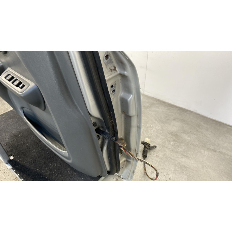 Porte avant gauche SUZUKI ALTO 2 Photo n°4