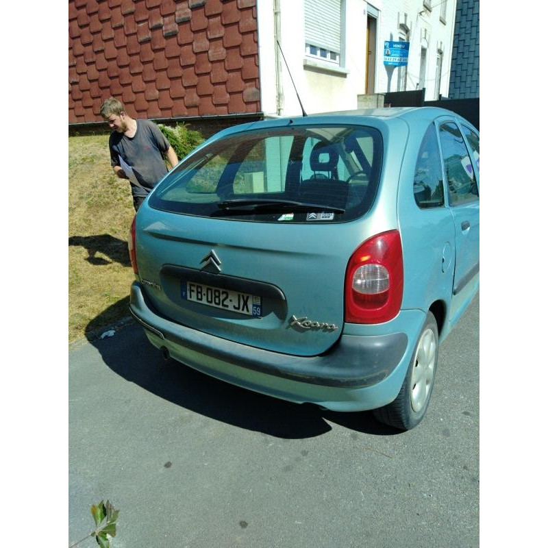Moteur CITROEN XSARA PICASSO Photo n°11