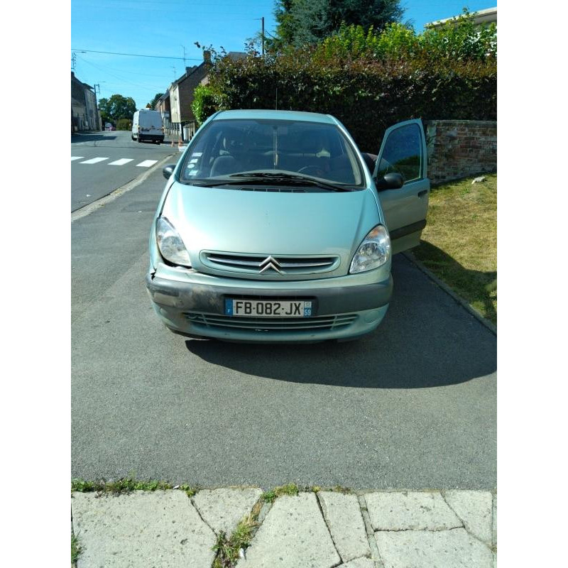Moteur CITROEN XSARA PICASSO Photo n°12