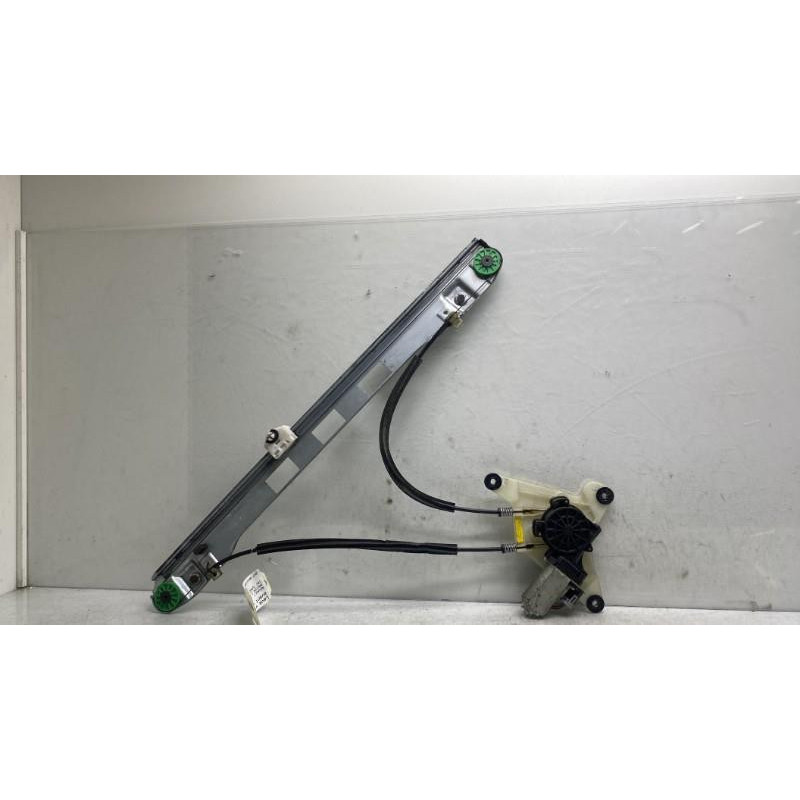 Leve vitre electrique avant droit RENAULT MASTER 3 Photo n°4
