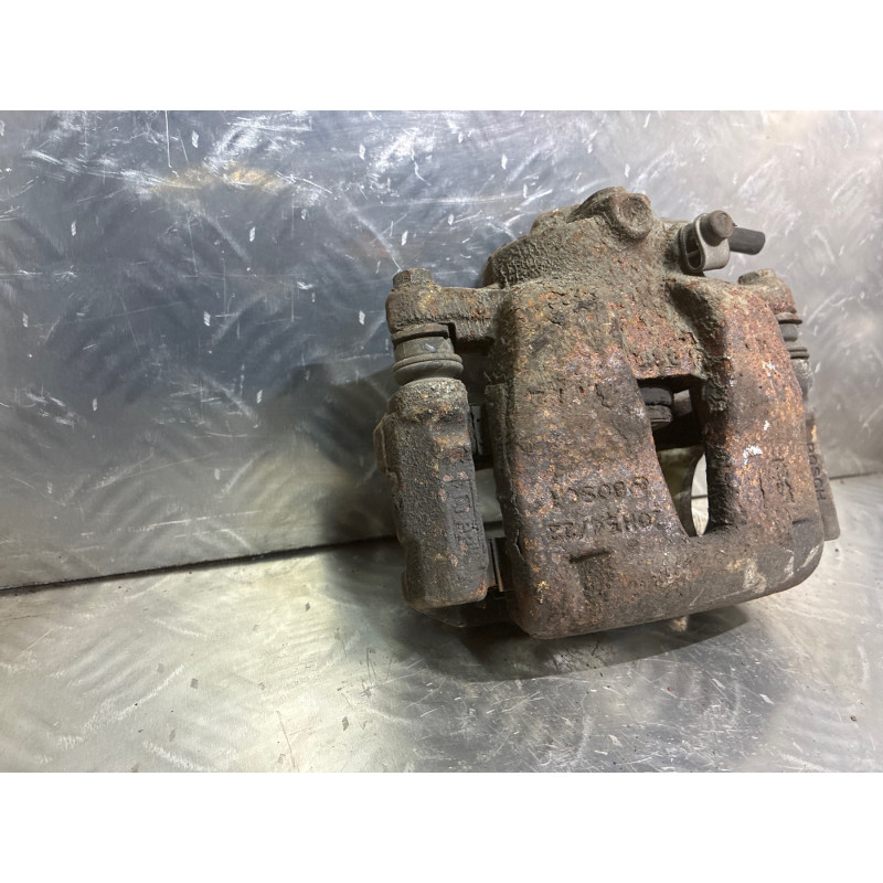 Etrier avant gauche (freinage) OPEL CORSA D Photo n°1