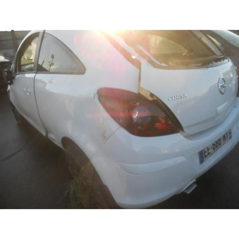 Etrier avant gauche (freinage) OPEL CORSA D Photo n°9