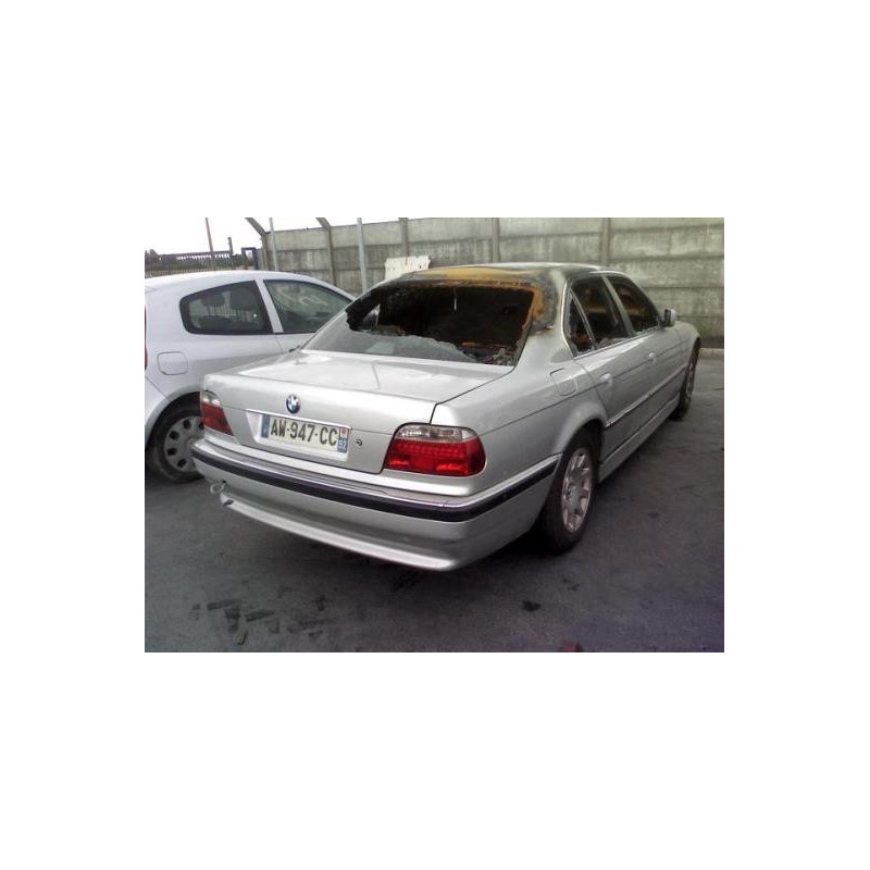 Etrier avant gauche (freinage) BMW SERIE 7 E38 Photo n°3