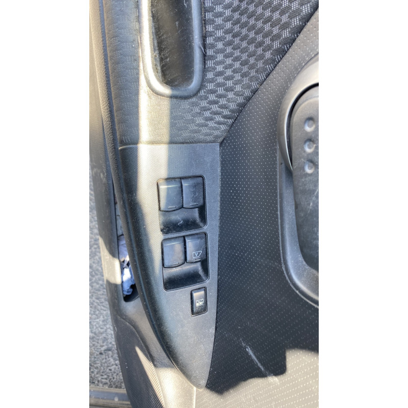 Anti brouillard arriere NISSAN NOTE 1 Photo n°14