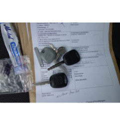 Etrier avant gauche (freinage) TOYOTA COROLLA 10