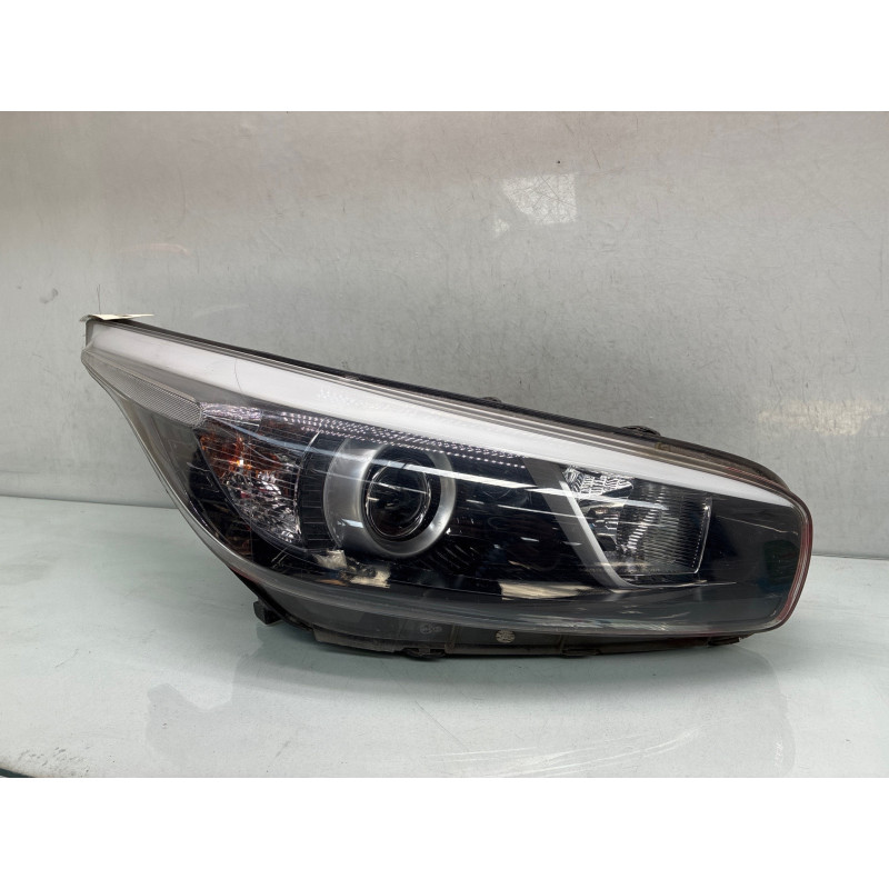 Optique avant principal droit (feux)(phare) KIA CEE-D 2 SPORT WAGON Photo n°4