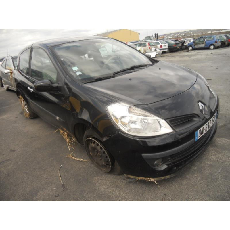 Maitre cylindre (freinage) RENAULT CLIO 3 Photo n°2