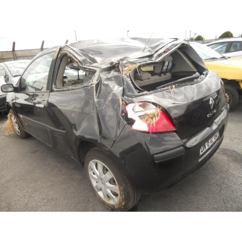 Maitre cylindre (freinage) RENAULT CLIO 3 Photo n°4