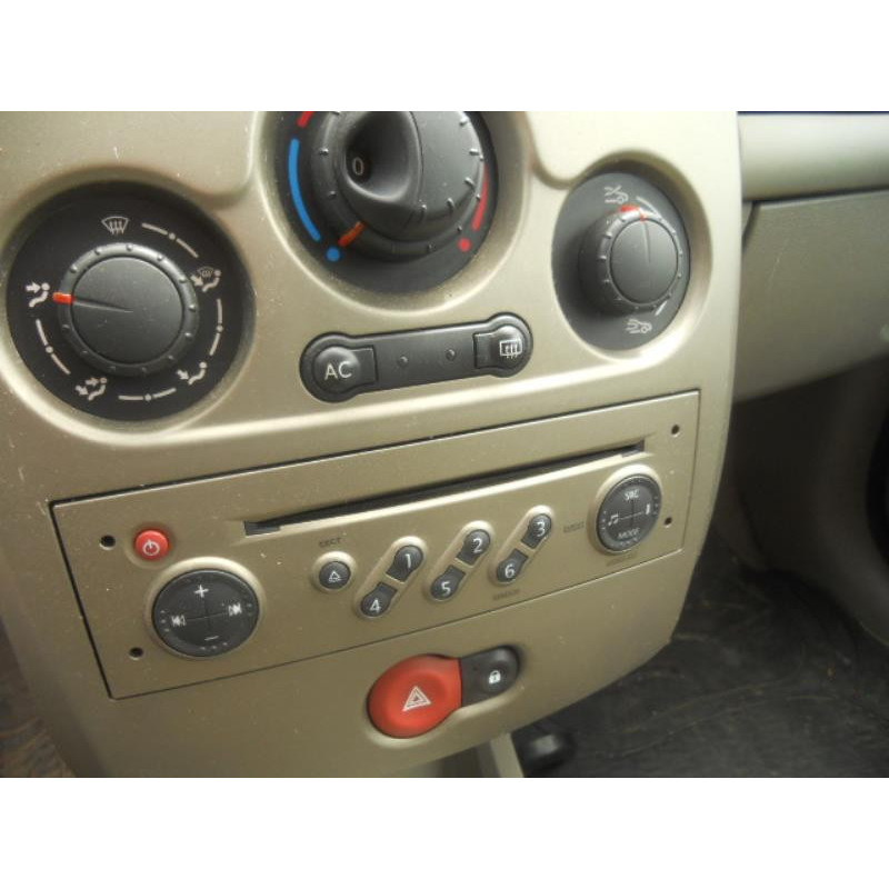 Maitre cylindre (freinage) RENAULT CLIO 3 Photo n°6