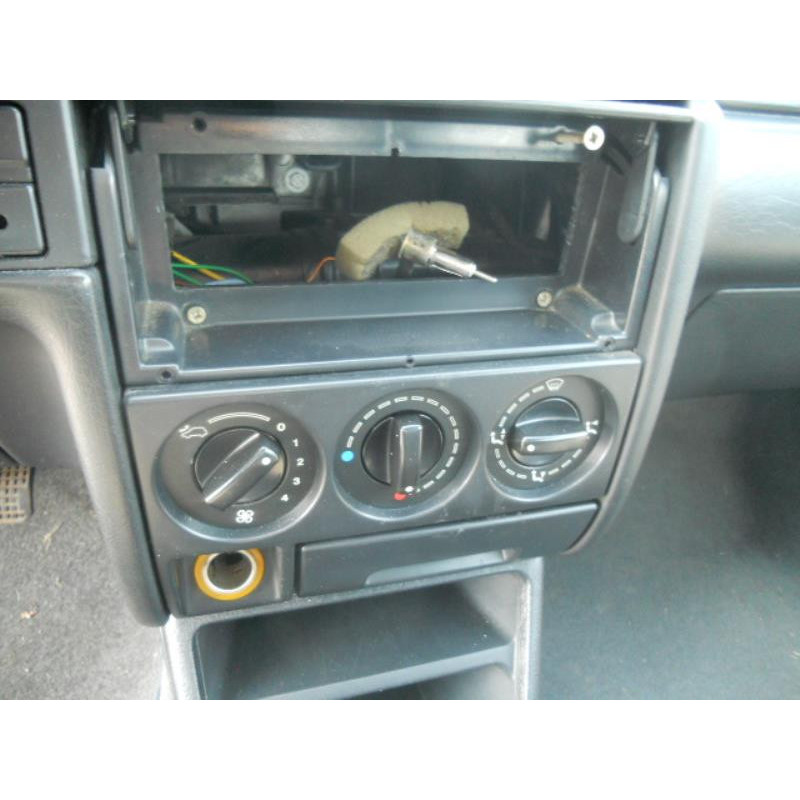 Interrupteur de leve vitre avant droit CITROEN ZX Photo n°9