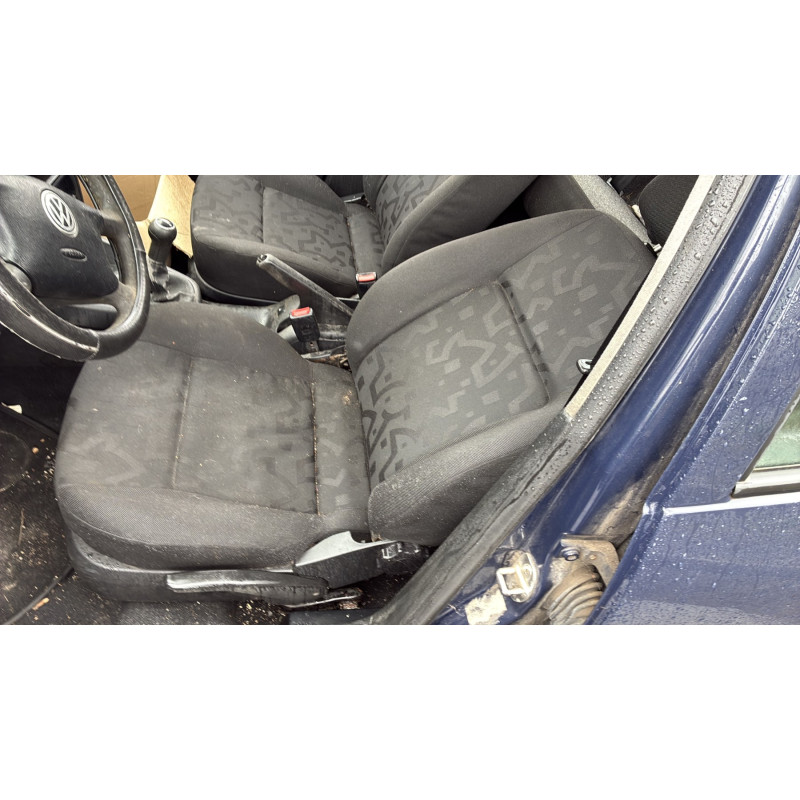 Calandre VOLKSWAGEN GOLF 4 Photo n°16