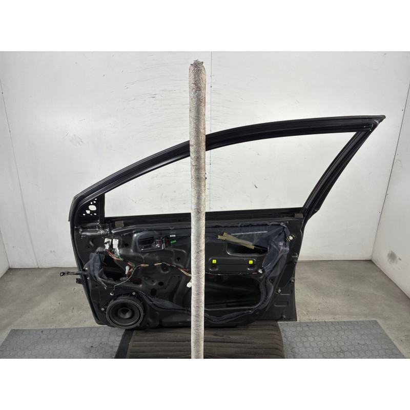 Porte avant droit TOYOTA COROLLA 10 Photo n°3