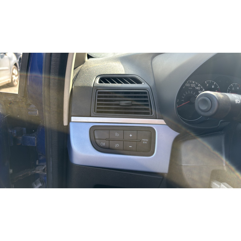 Aile avant gauche FIAT GRANDE PUNTO Photo n°19