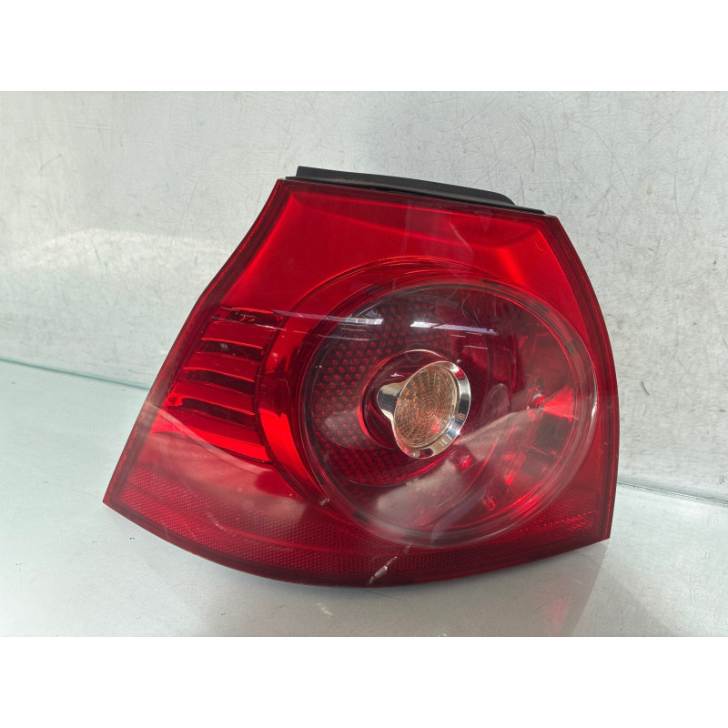 Feu arriere principal gauche (feux) VOLKSWAGEN GOLF 5 Photo n°3