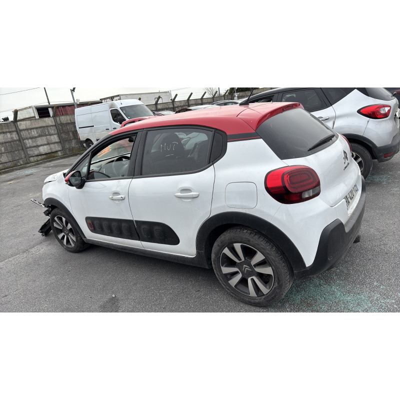 Feu arriere stop central CITROEN C3 3 Photo n°10
