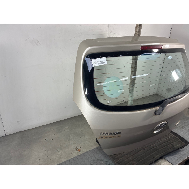 Malle/Hayon arriere HYUNDAI I 20 1 Photo n°4
