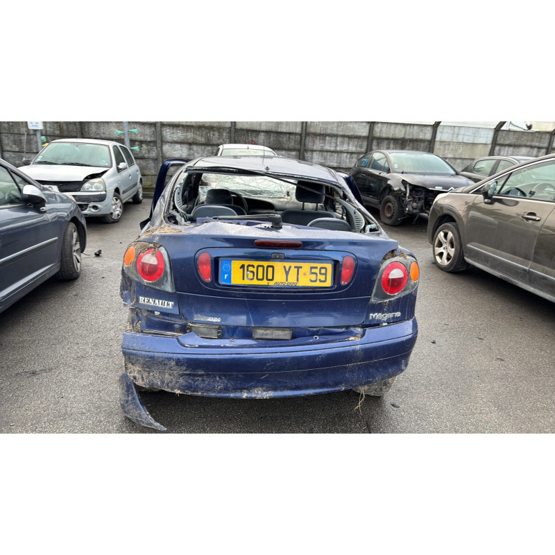 Feu arriere principal droit (feux) RENAULT MEGANE 1 Photo n°8