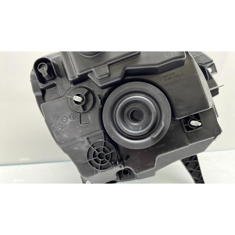 Optique avant principal gauche (feux)(phare) RENAULT TWINGO 3 Photo n°2
