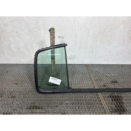 Custode arriere droit (porte) RENAULT CLIO 2 Photo n°1
