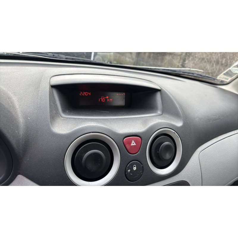 Vitre avant gauche CITROEN C3 1 Photo n°20