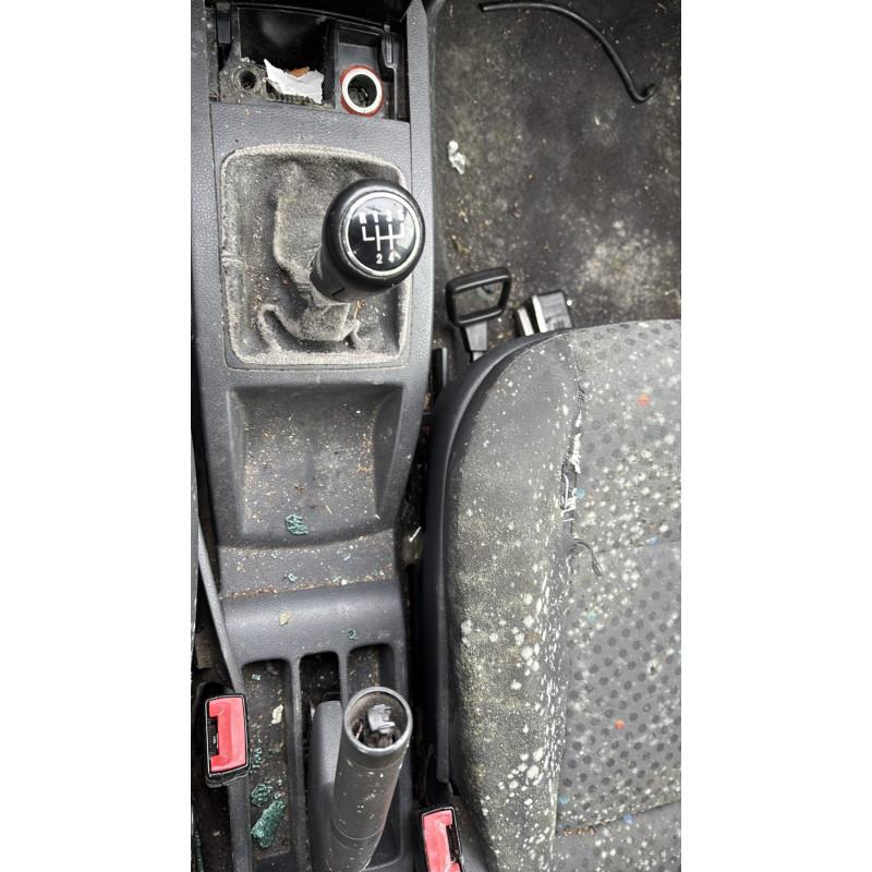 Vitre avant droit VOLKSWAGEN POLO 4 Photo n°18