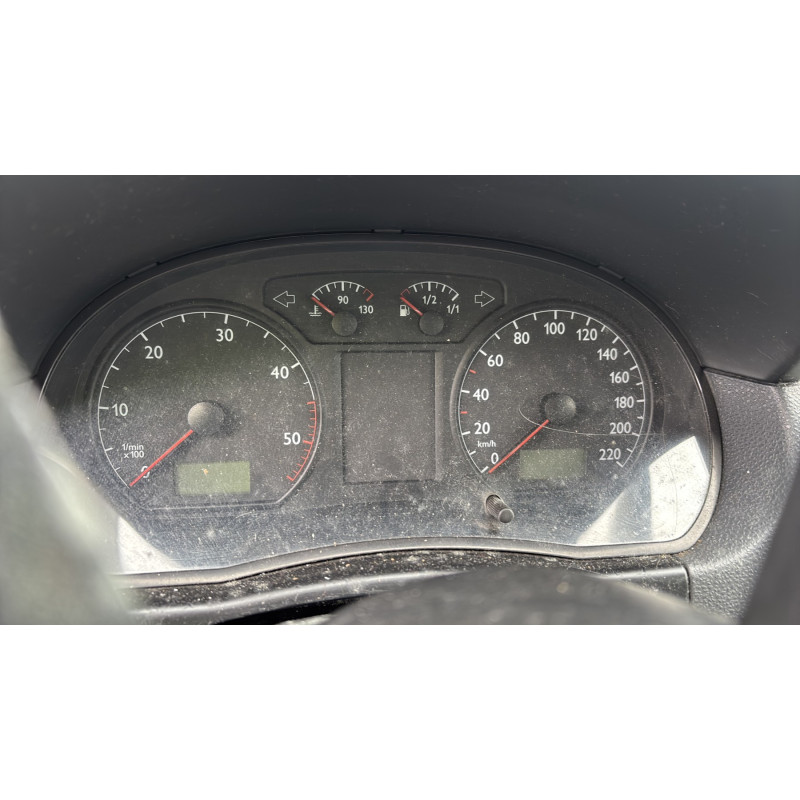 Vitre avant droit VOLKSWAGEN POLO 4 Photo n°19