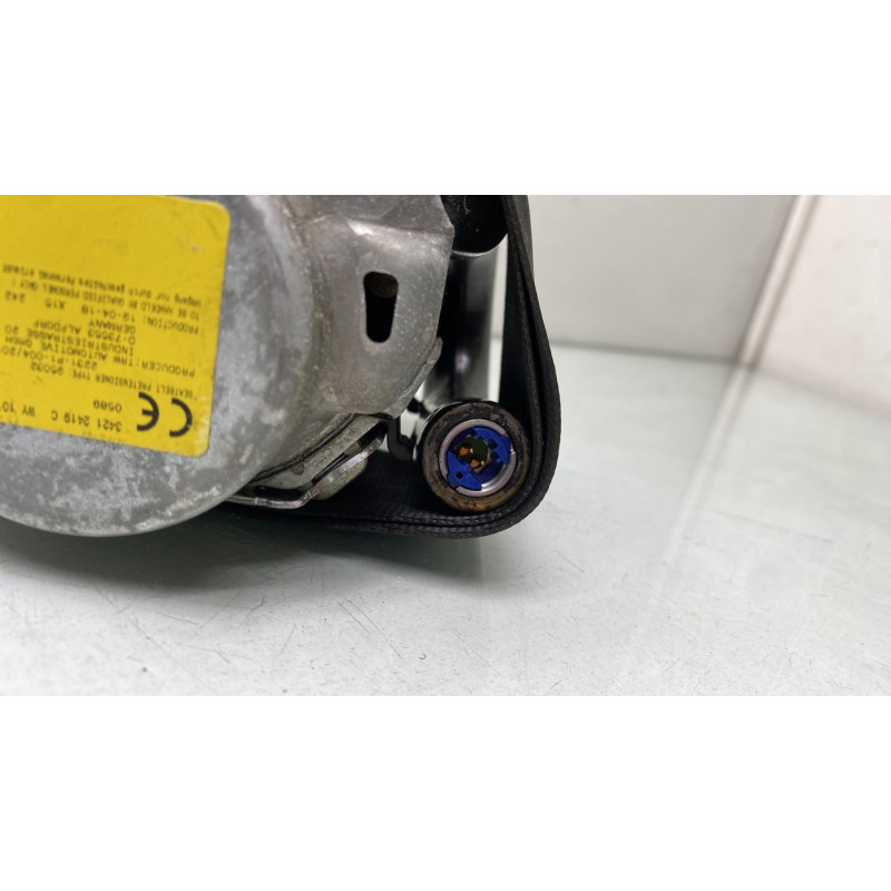 Pretensionneur de ceinture avant gauche RENAULT TWINGO 3 Photo n°4