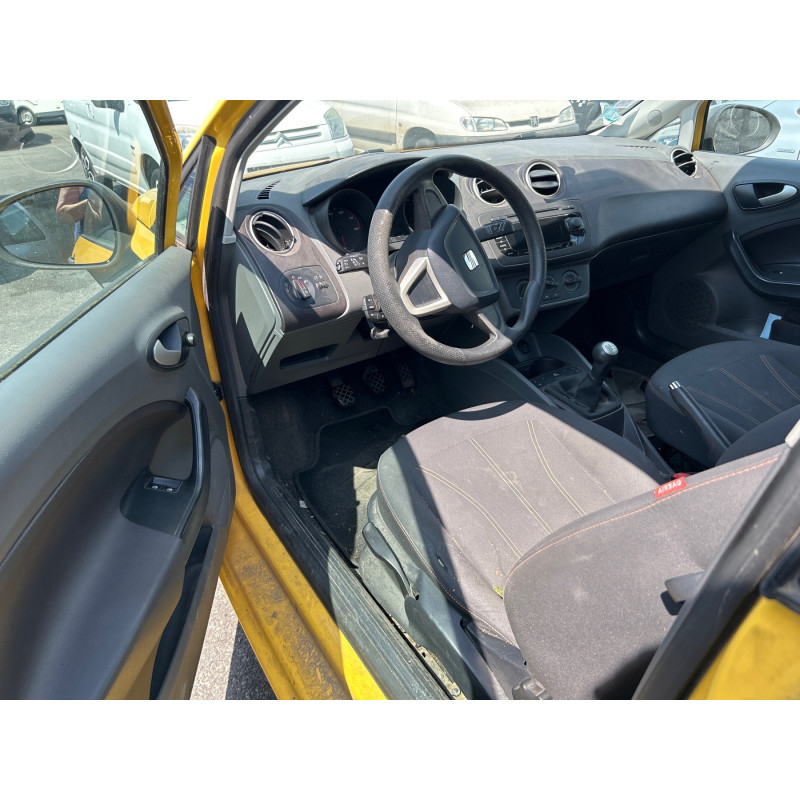 SEAT IBIZA 4 PHASE 1 1.2i - 12V Photo n°16