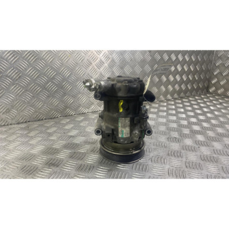 Compresseur clim RENAULT CLIO 3 Photo n°1