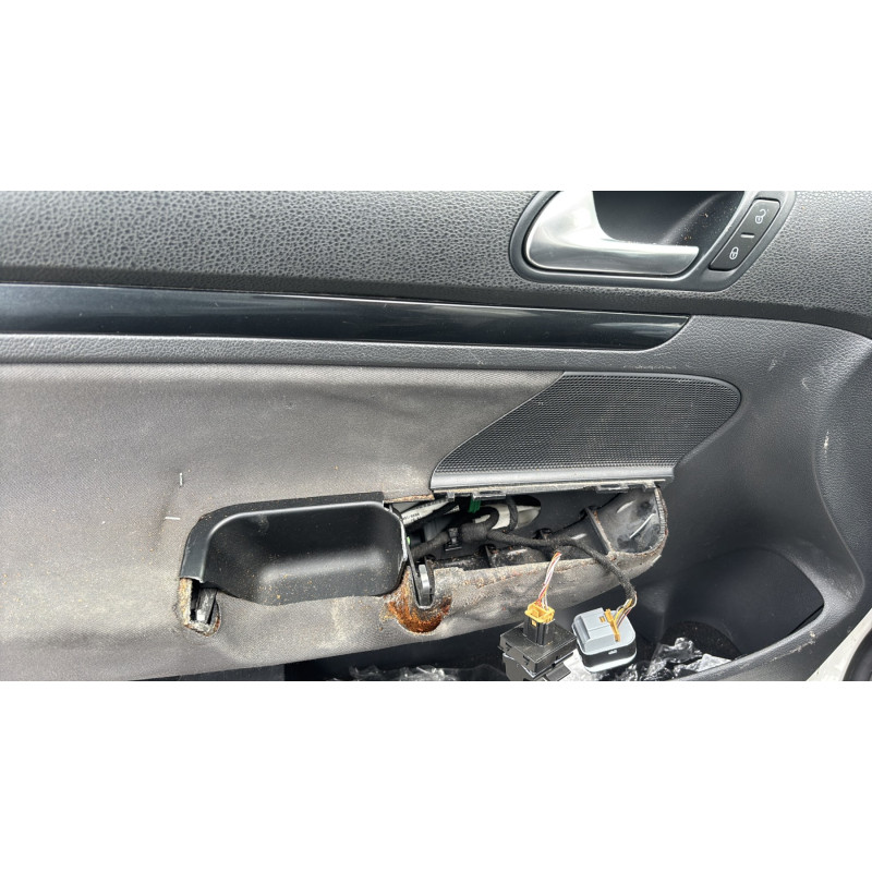 Serrure avant gauche VOLKSWAGEN GOLF 5 Photo n°17