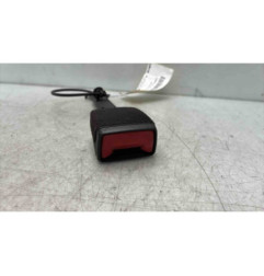 Attache ceinture avant gauche VOLKSWAGEN POLO 6