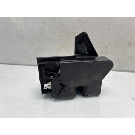 Serrure arriere droit DACIA SANDERO 2