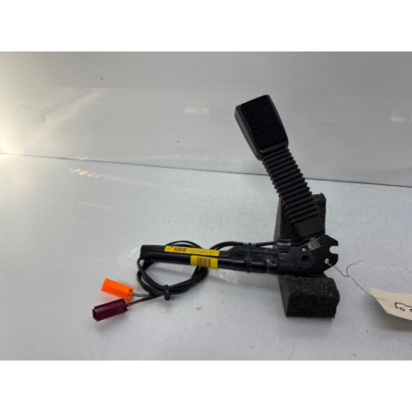 Pretensionneur de ceinture avant droit FORD FOCUS 2