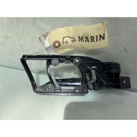 Poignee interieur arriere gauche VOLKSWAGEN POLO 4 Photo n°1