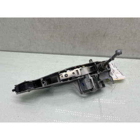 Poignee porte avant gauche PEUGEOT 5008 1