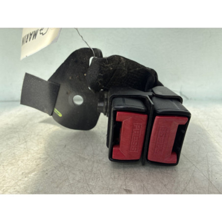 Attache ceinture arriere droit RENAULT CLIO 2 Photo n°1
