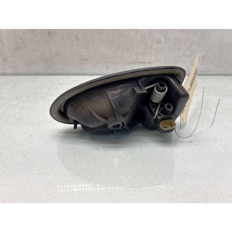 Poignee interieur arriere gauche RENAULT CLIO 2 Photo n°1