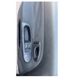 Poignee interieur arriere gauche RENAULT CLIO 2