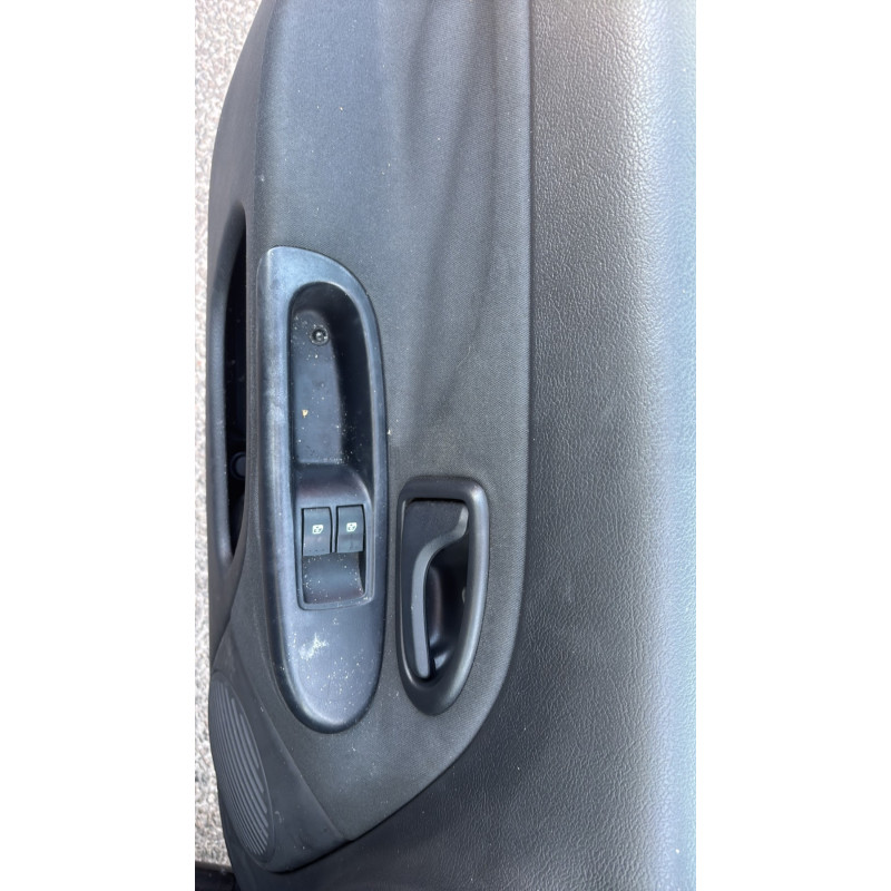 Poignee interieur arriere gauche RENAULT CLIO 2 Photo n°13