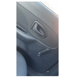 Poignee interieur arriere gauche RENAULT CLIO 2