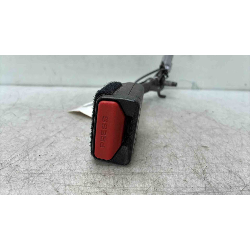 Attache ceinture avant gauche LAND ROVER RANGE ROVER 1 EVOQUE Photo n°3