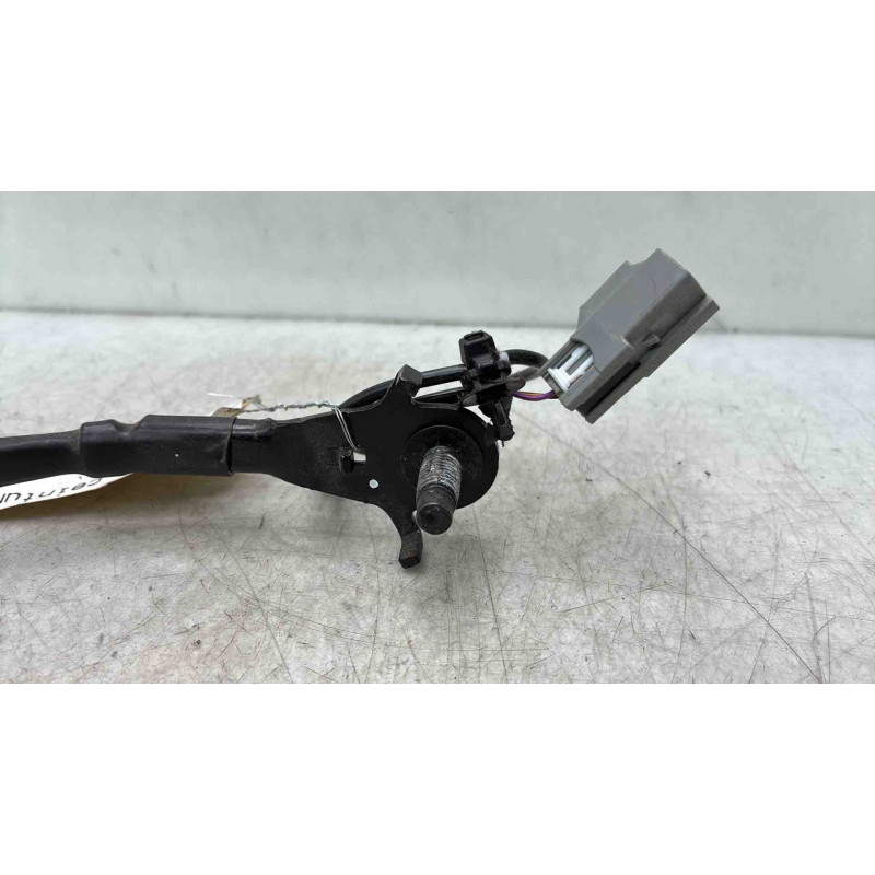 Attache ceinture avant gauche LAND ROVER RANGE ROVER 1 EVOQUE Photo n°4