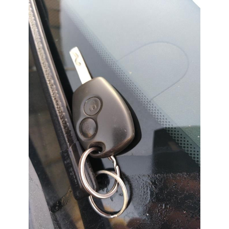 Compresseur clim RENAULT CLIO 3 Photo n°8