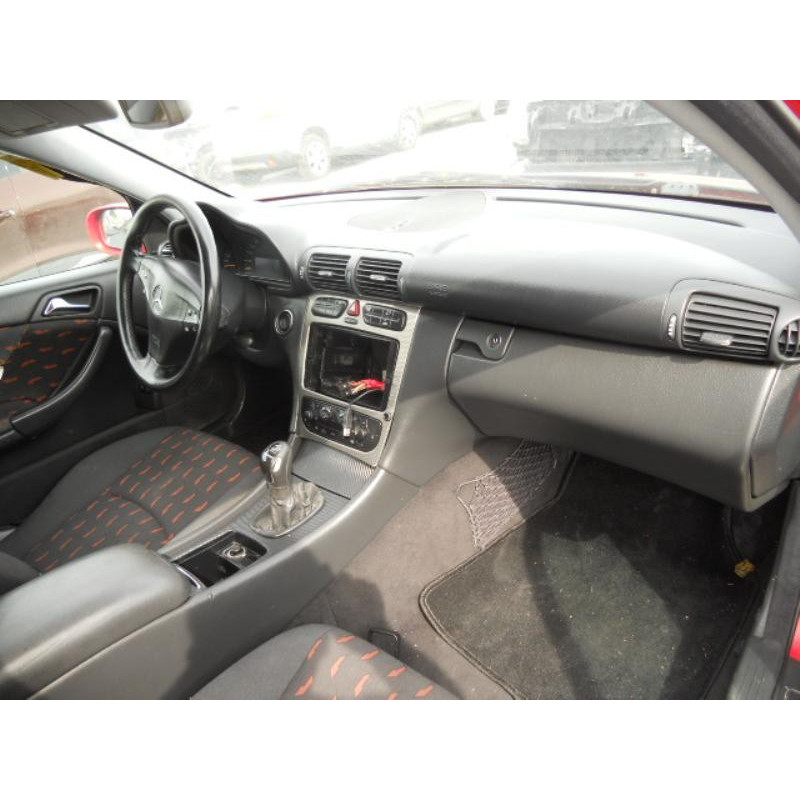 Etrier avant droit (freinage) MERCEDES CLASSE C 203 COUPE SPORT Photo n°9
