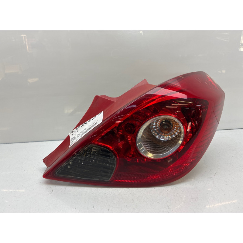 Feu arriere principal droit (feux) OPEL CORSA D Photo n°3