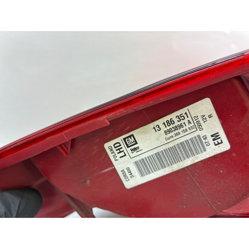 Feu arriere principal droit (feux) OPEL CORSA D Photo n°6