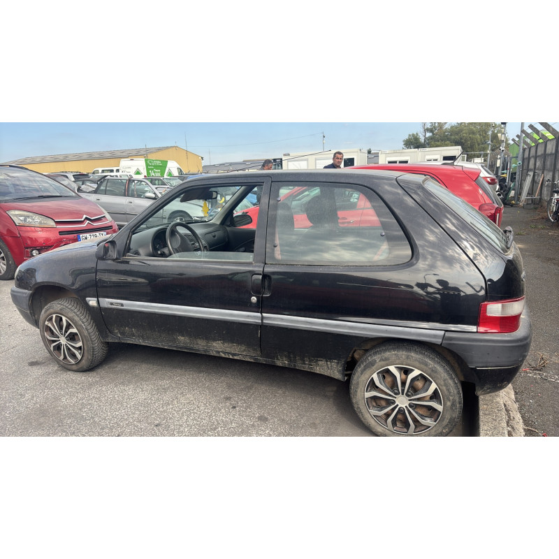 Enjoliveur de phare gauche CITROEN SAXO Photo n°10
